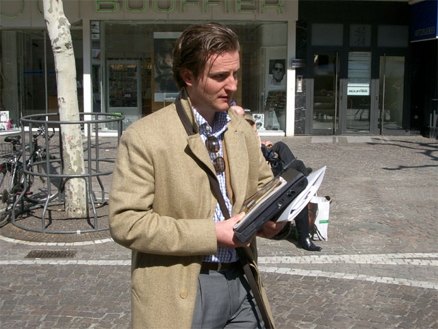 n4.jpg (84475 Byte)